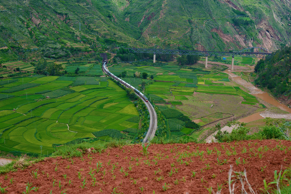 Chengdu - Kunming Railway