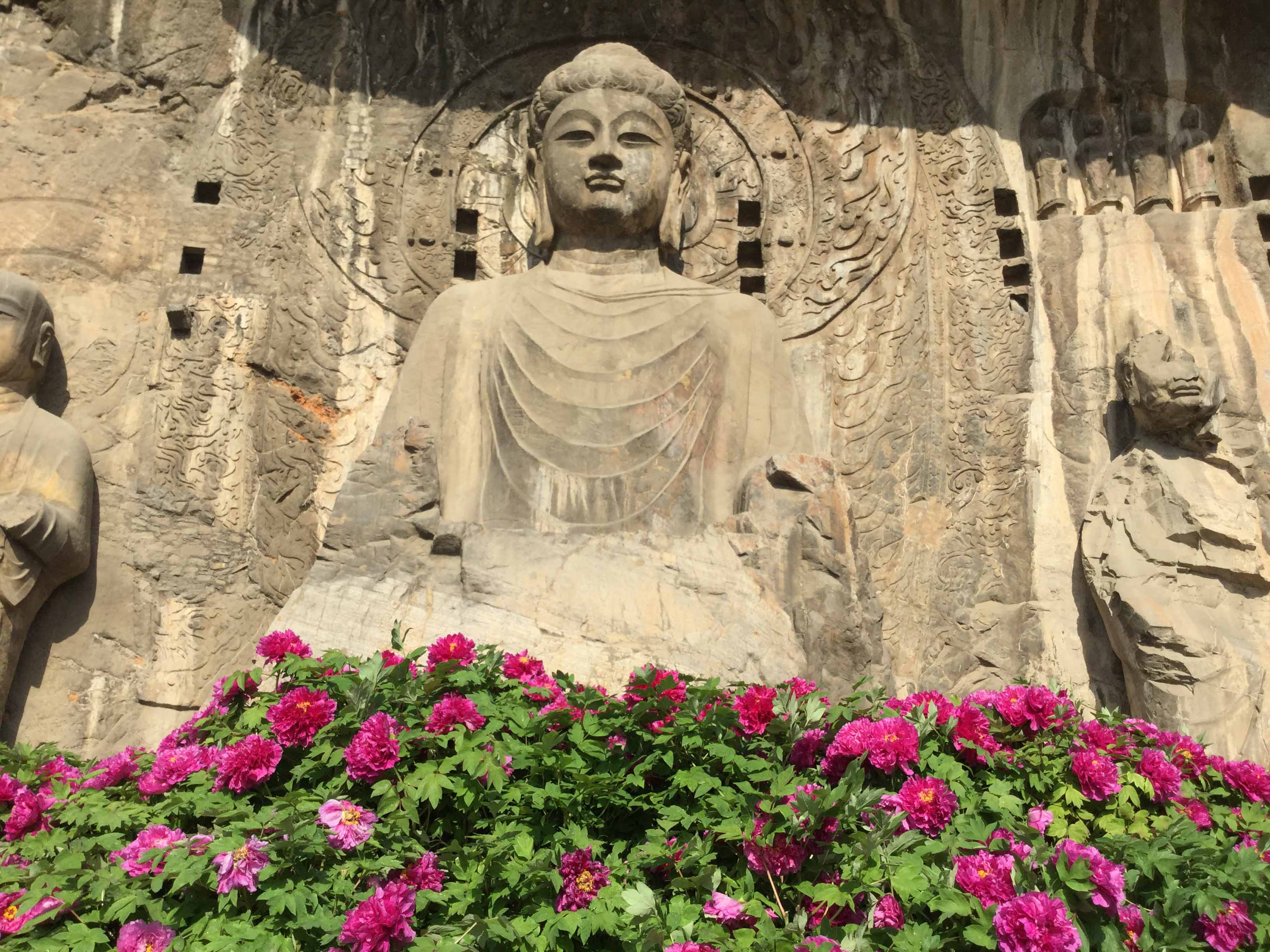 Longmen Cave