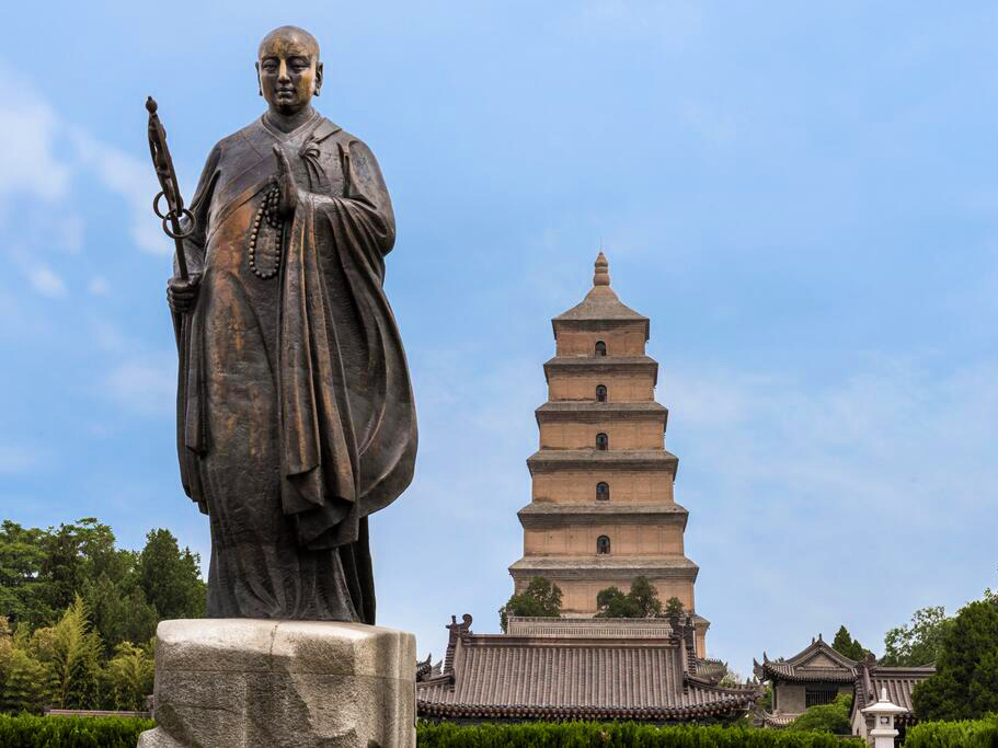 Statue of Xuan Zang