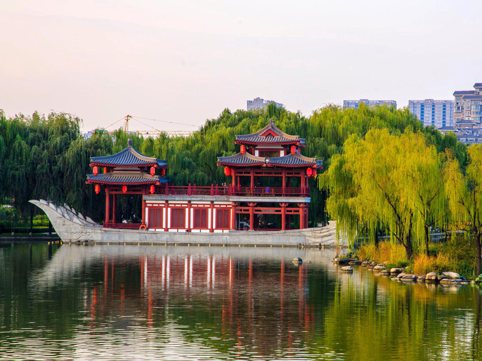 Qujiang Pool